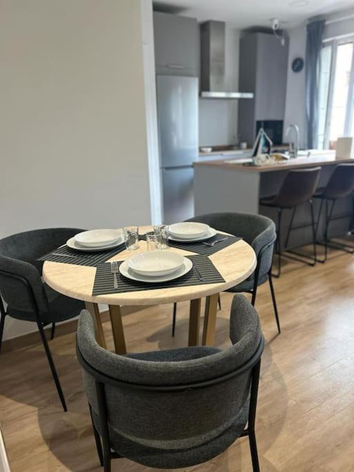 Piso Deluxe Con Balcon Cerca Del Casco Viejo Apartamento Bilbau Exterior foto